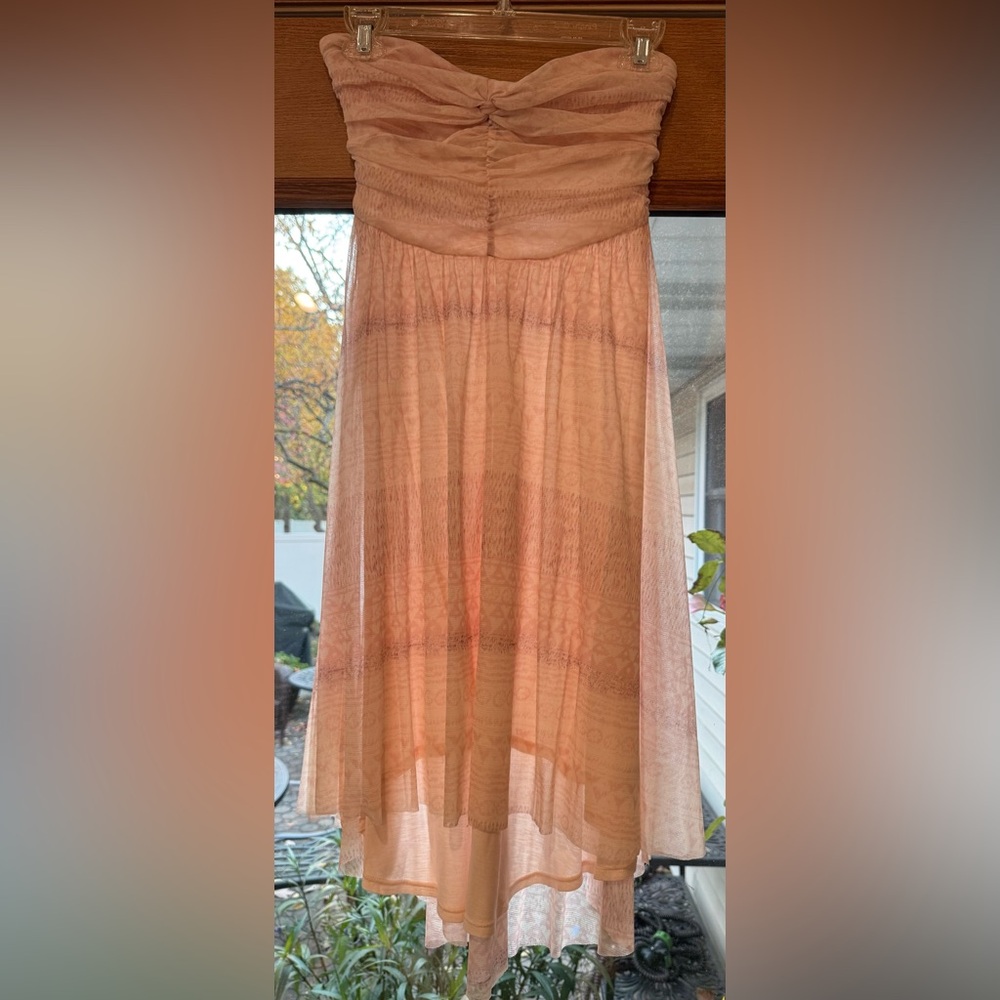 Free People: Elegant Strapless Pink Dress